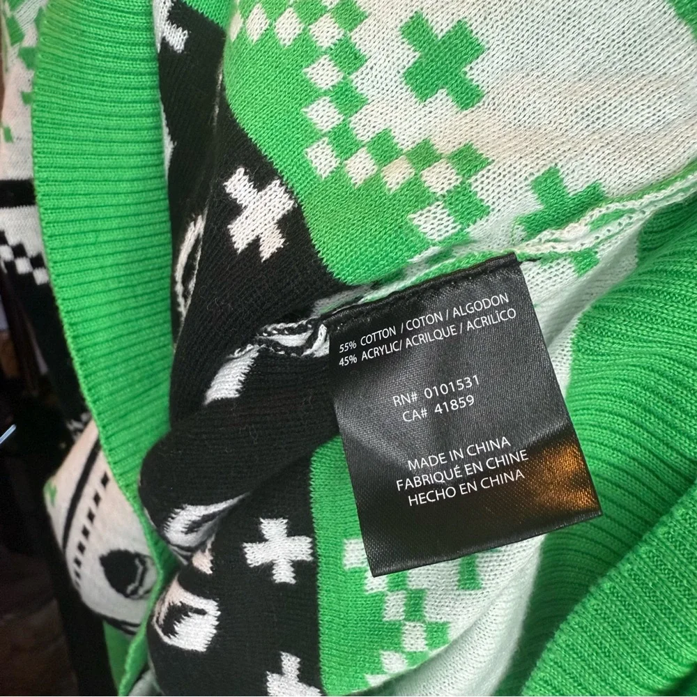 Star Wars Sweater The Mandalorian Baby Yoda with a Santa Hat Size:XL - Picture 3 of 7